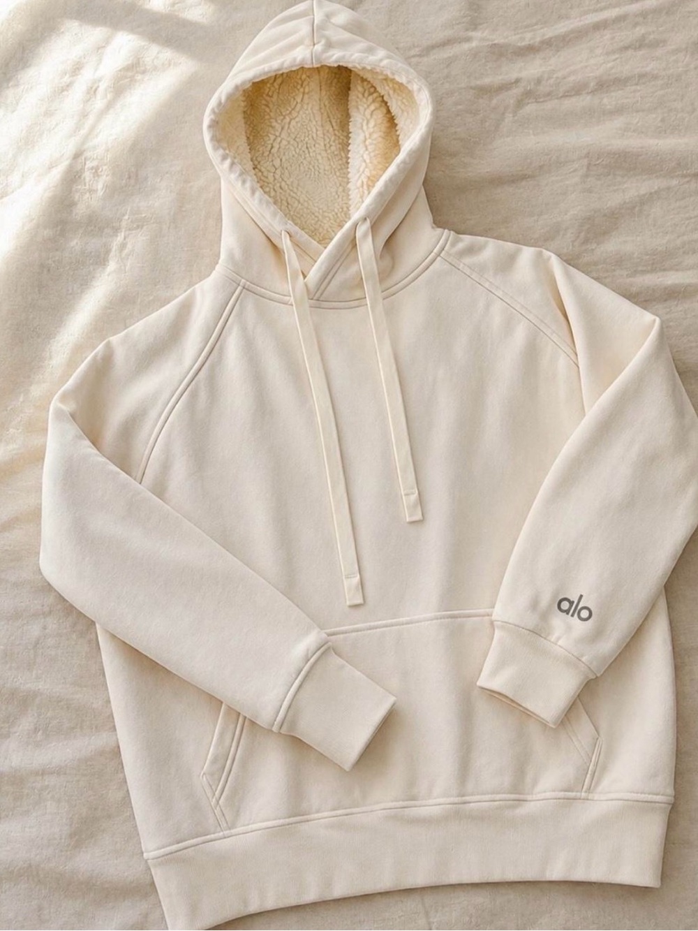 ALO Yoga Ivory Sherpa-lined Hoodie
